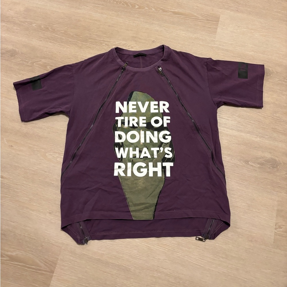 Zipper short sleeve t-shirt. Great quality.